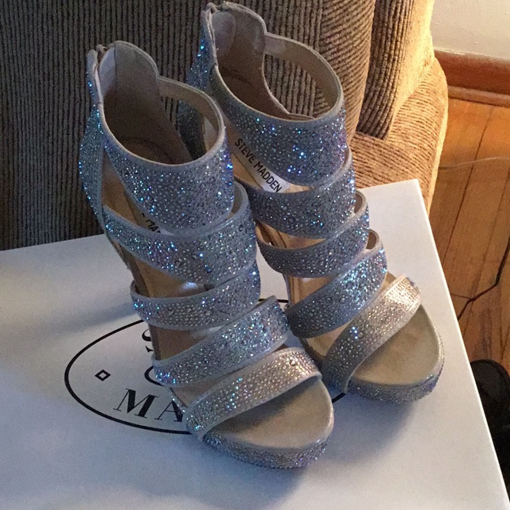 Steve Madden Shoe